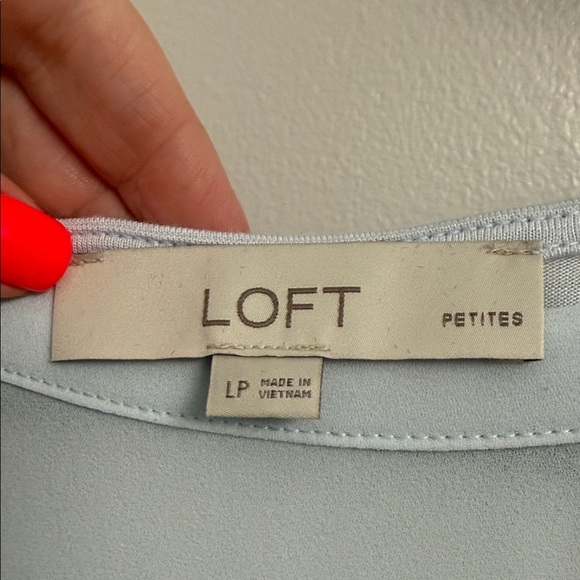 LOFT Soft Blue Women's Blouse - Picture 3 of 4
